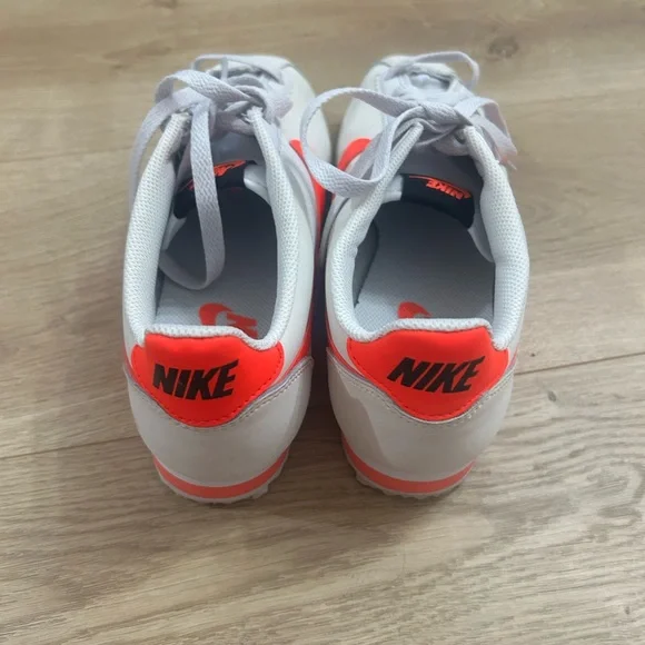 Nike Cortez orange and white size 8 - Picture 4 of 9